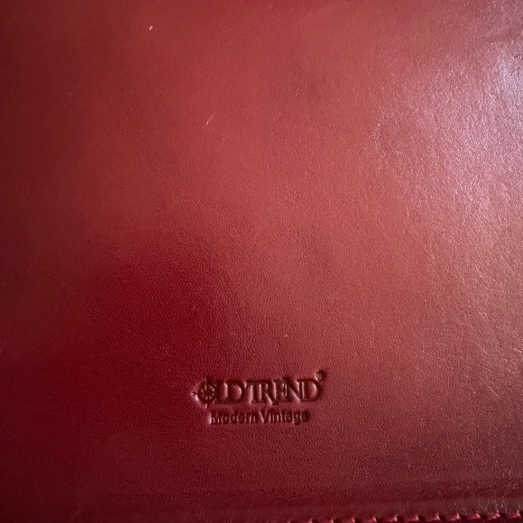 Old Trend Aster Mini Satchel - Picture 5 of 11